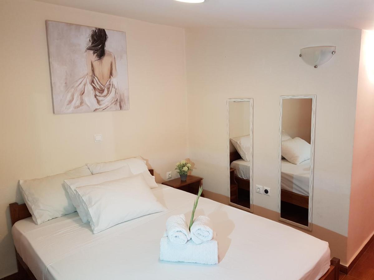Mat Old Town Apartments L ريثيمنو المظهر الخارجي الصورة
